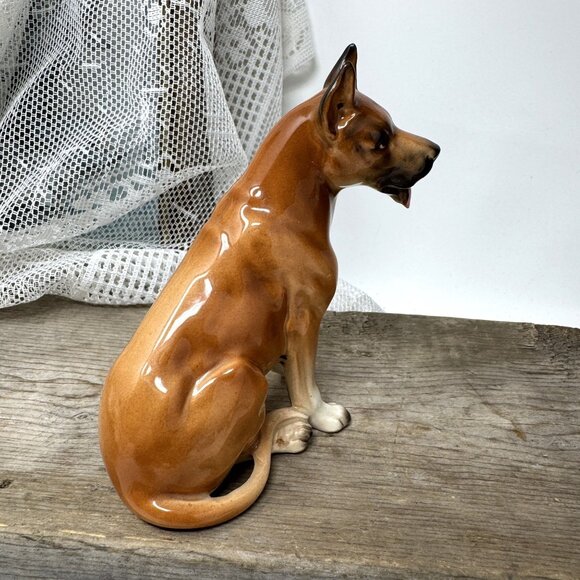 Vintage Shafford Hand-Painted Ceramic Great Dane Dog Figurine signed 9092 - Picture 5 of 7